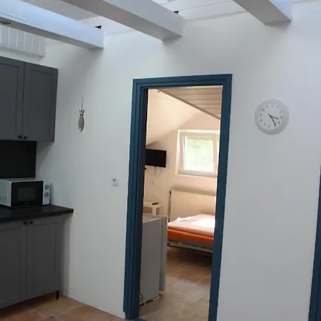 佩尔所公寓旅馆 3*