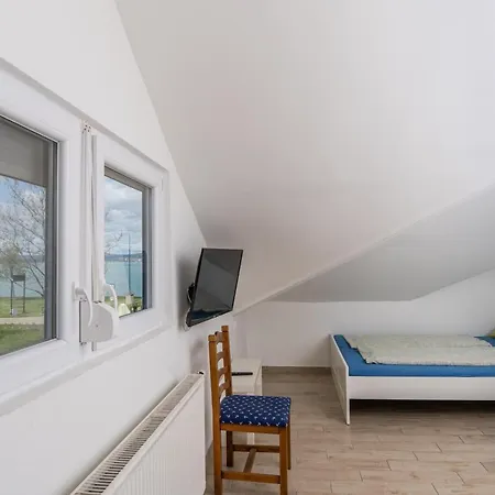 Pelso 3* 자르마디