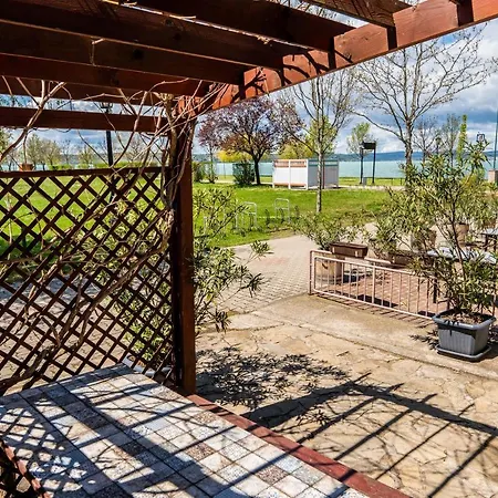 게스트하우스 Pelso 자르마디