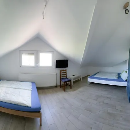 佩尔所公寓旅馆 招待所 3*