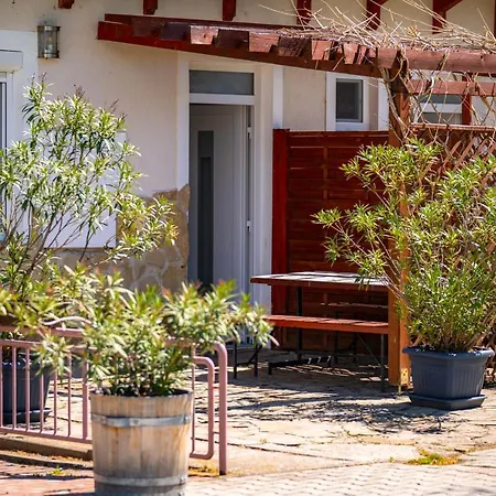 Pelso Πανσιόν 3*