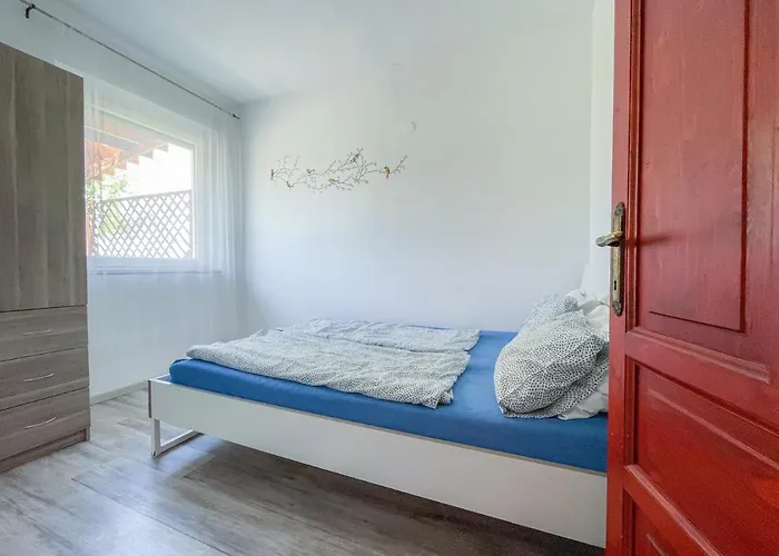 Pelso Guest house 3*